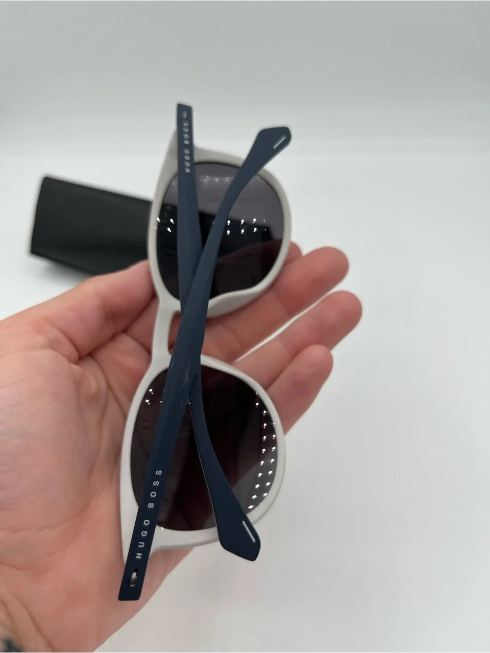 HUGO BOSS Polarized Round Sunglasses in Navy and White Trim